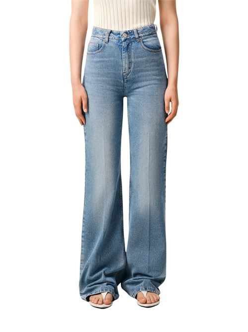 Jeans a zampa in cotone blu AMI PARIS | FTR420DE0046480